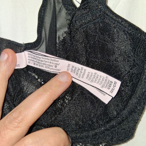 VS 32C  Logo Bling Shine Strap Wicked Black Unlined Bra Floral Lace Uplift Black - Picture 6 of 8
